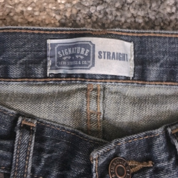 Levi Jeans Straight Fit, 30/30. Great condition. - Picture 4 of 4
